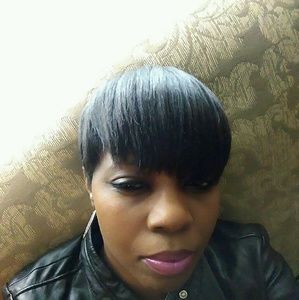 Meet your Posher, Annette